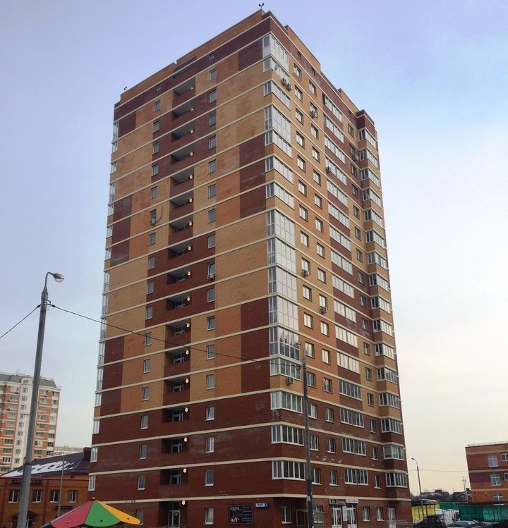 Жилой комплекс в городе Лобня по улице Юности дом