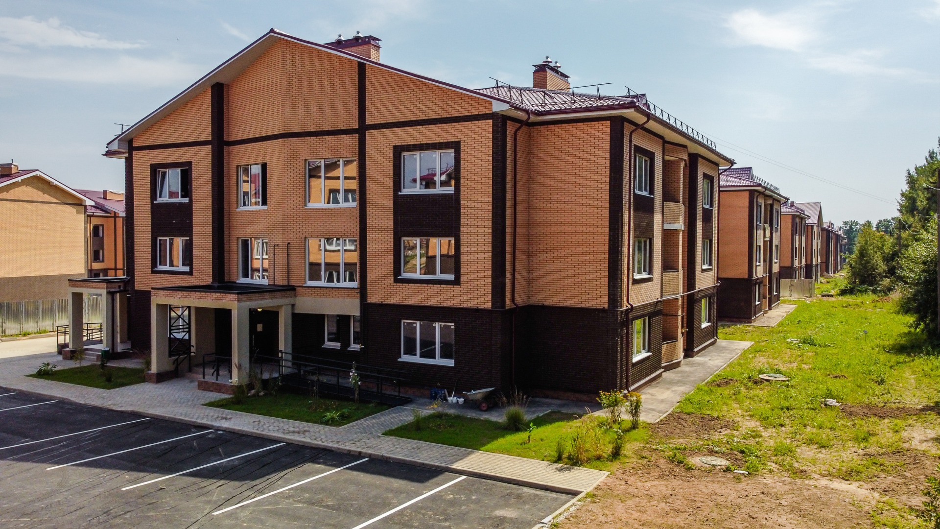 Малоэтажные новостройки Малоэтажные новостройки