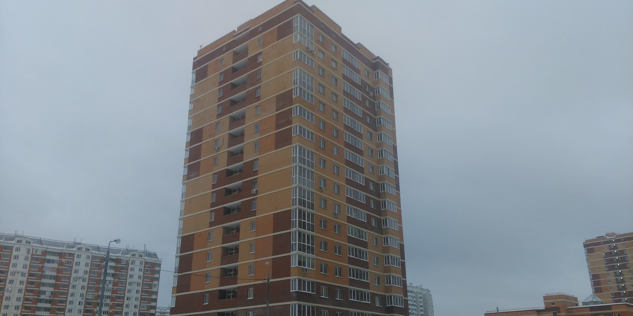 Жилой комплекс в городе Лобня по улице Юности